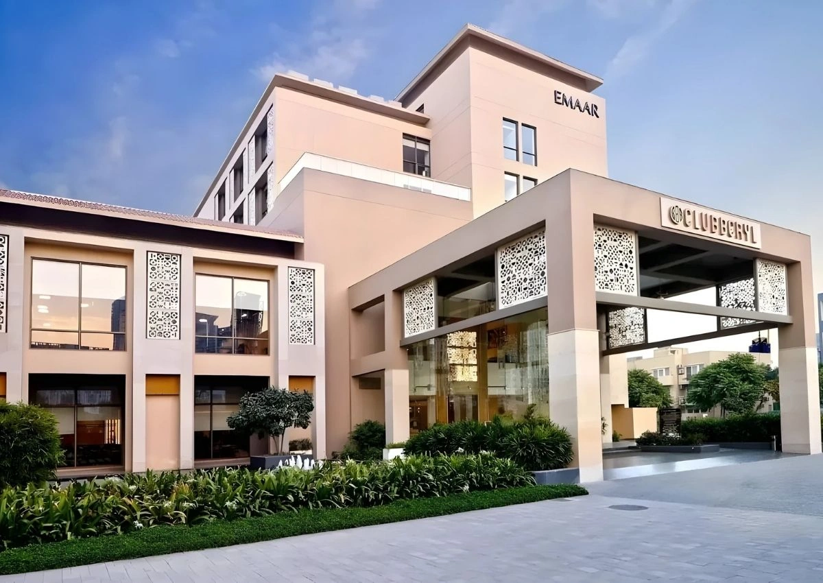 From Classmates To Culinary Icons: How Mr. Bhalla And Mr. Malik Built Delli Delicacies 