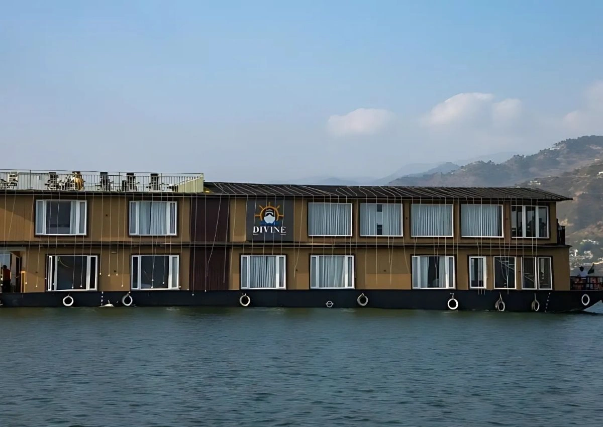 Set Sail on a Luxurious Journey with Divine Lake Cruise in Tehri Garhwal, Uttarakhand