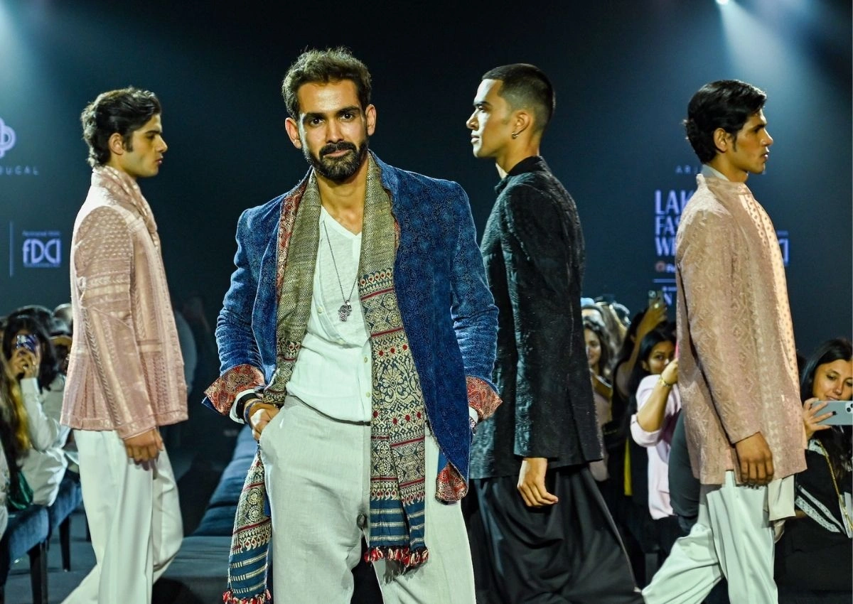 Arjan Dugal and Siddhartha Bansal gave stylish fashion directions at Lakmē fashion week in partnership with fdci
