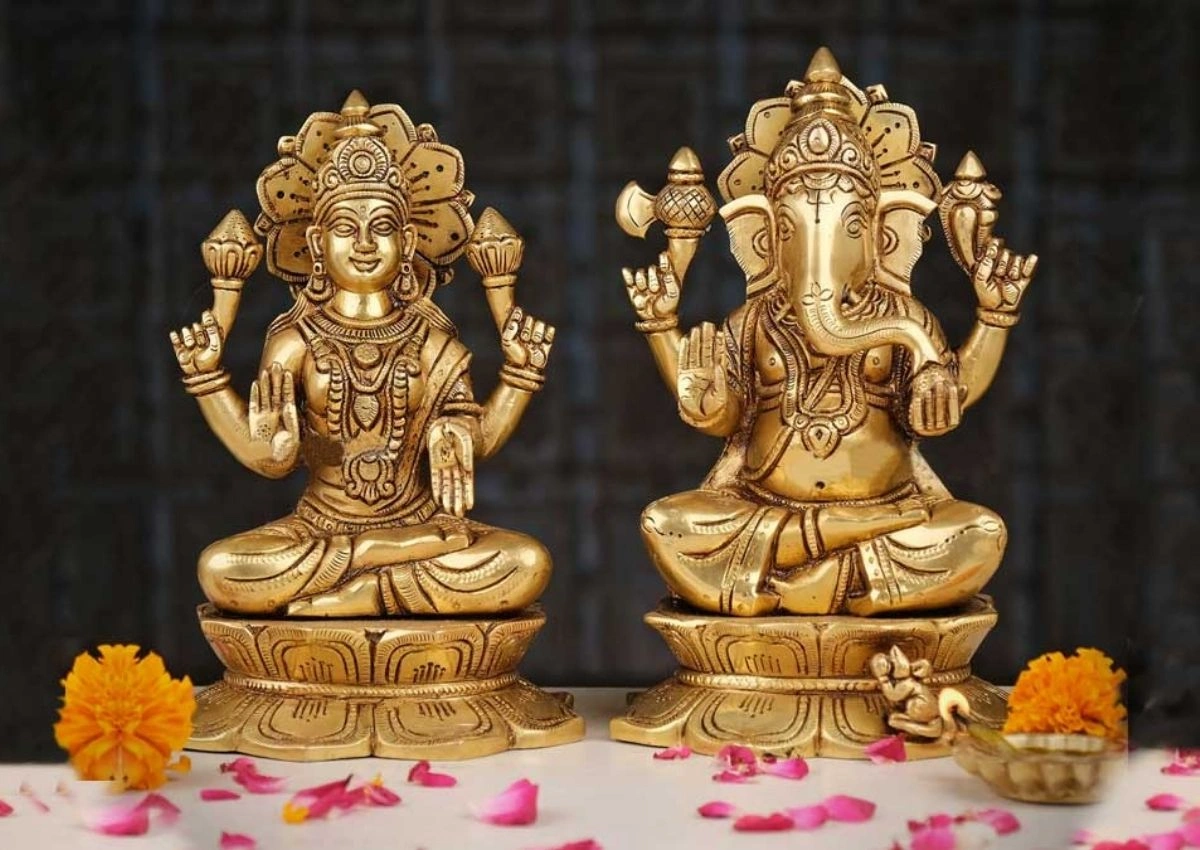 Light and the Wonder of Inspiration: The Magical Endorsement of Diwali, The Festival of Lights