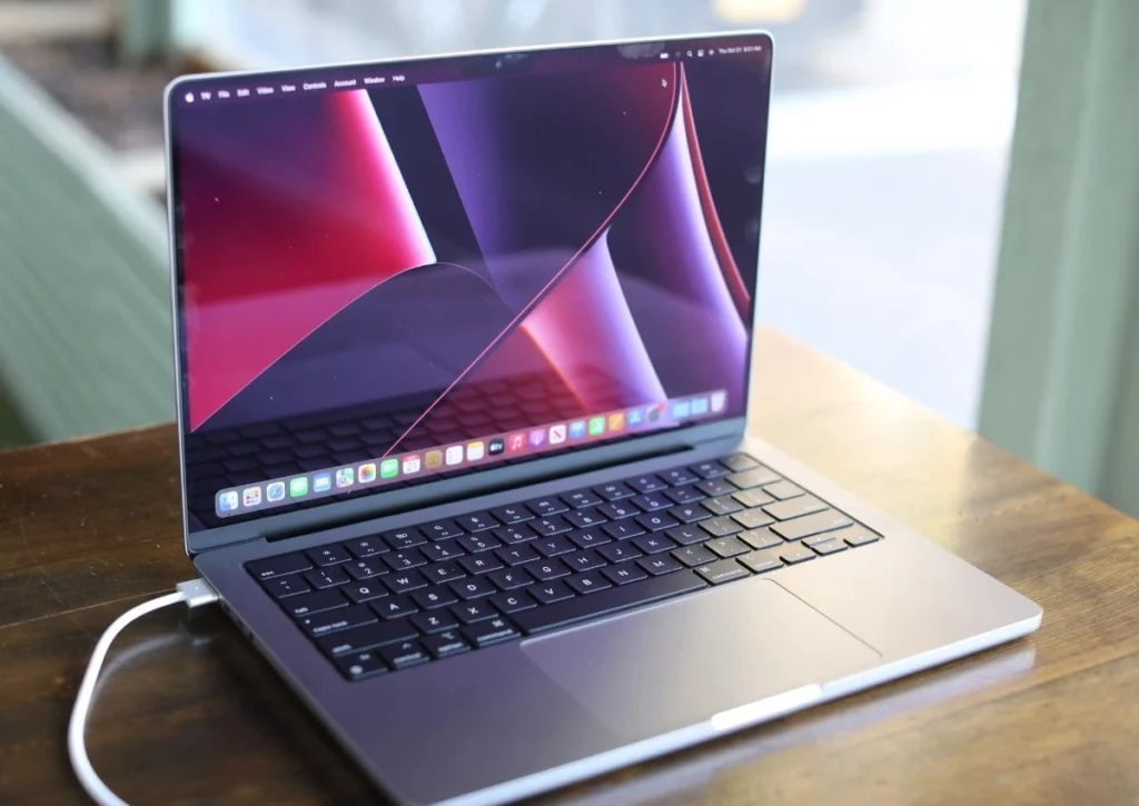 Next-Gen Power: Apple Readies MacBook Pro 14 Upgrade with M-Series Performance Surge