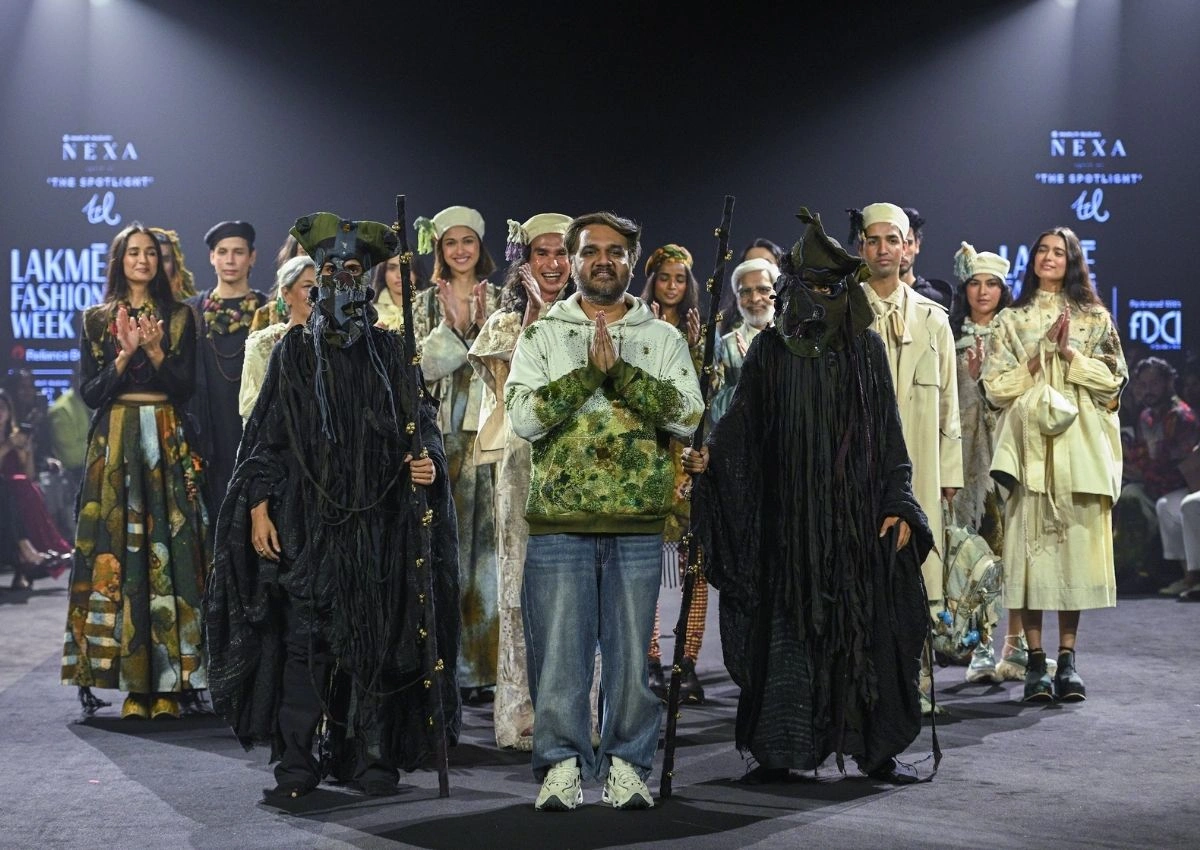 The Tenth Edition of “Nexa presents the spotlight” displayed the collections of three creative designers at lakmē fashion week in partnership with FDCI