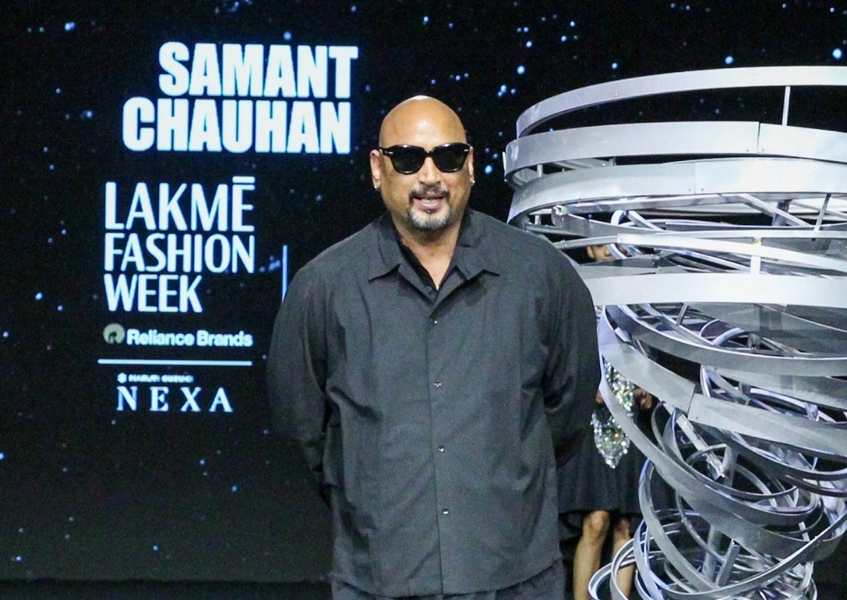 Samant chauhan’s sculptural collection was an intricate study in embellishments and structure at lakmē fashion week in partnership with fdci